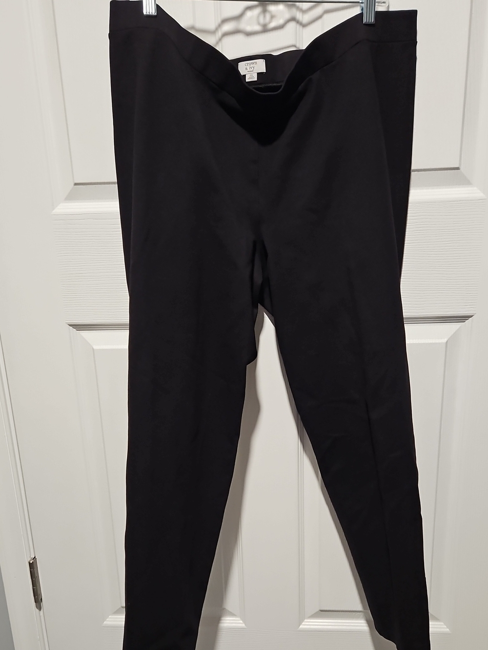 crown & ivy Black Women's Stretch Leggings